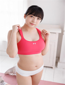 《月夜直播18岁以上看的-丰满人妻熟女色情A片》