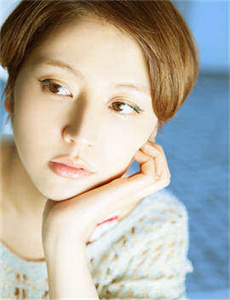 《醒来发现男人某物还在身体里-人妻初体验》